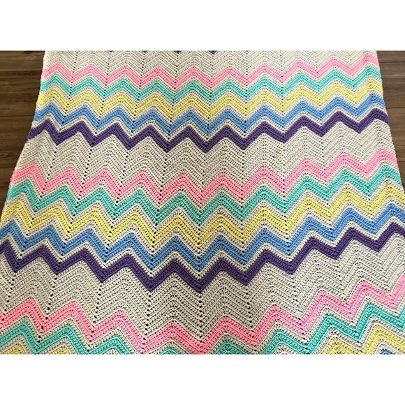 Handmade Chevron Colorful Knit Crochet Blanket Pink Teal Yellow Blue VTG 76x57 - Picture 4 of 12